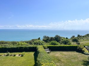 Photo 17- click for photo gallery